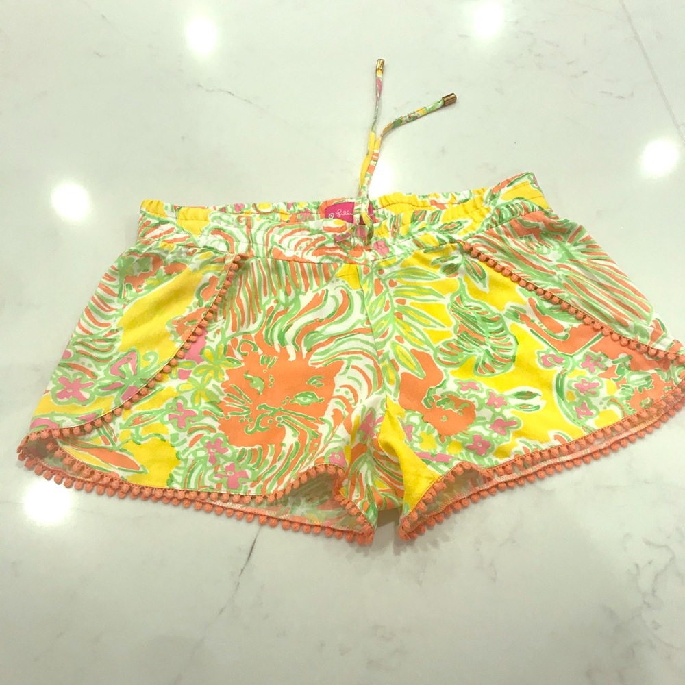 Lilly Pulitzer shorts In Happy Place Print Sz S